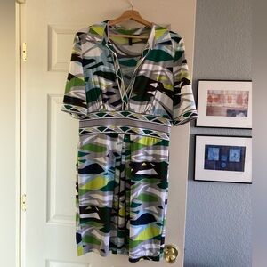 🔶3/$50🔸 BCBG Maxazria camo/stained glass print dress; Like new